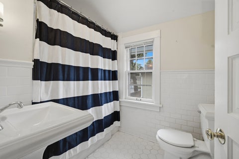 Tiny photo for 1060 Griffith Road, Lake Forest, IL 60045 (MLS # 12764318)