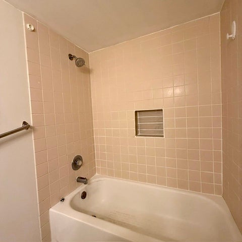 Tiny photo for 33661 N Royal Oak Lane #105, Grayslake, IL 60030 (MLS # 12760803)