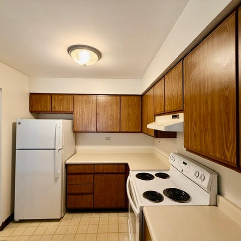 Tiny photo for 33661 N Royal Oak Lane #105, Grayslake, IL 60030 (MLS # 12760803)