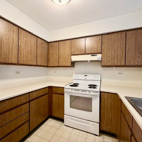 Tiny photo for 33661 N Royal Oak Lane #105, Grayslake, IL 60030 (MLS # 12760803)