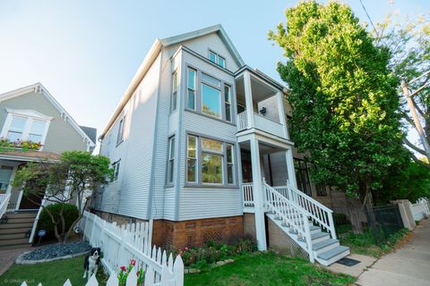 1711 W Henderson Street 1 Chicago IL 60657
