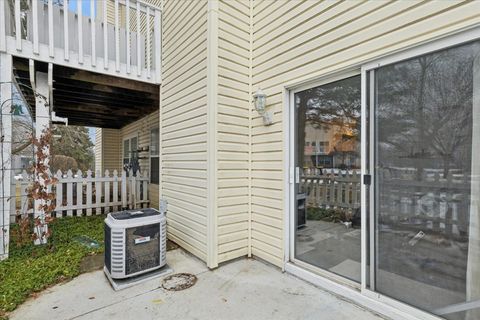 Tiny photo for 1025 Castleshire Drive #14C, Woodstock, IL 60098 (MLS # 12539192)