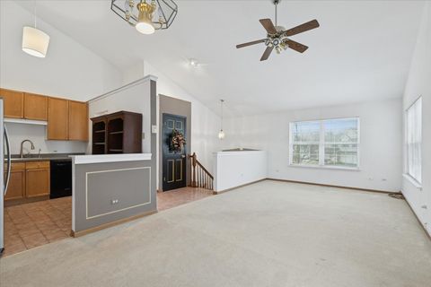 Tiny photo for 1025 Castleshire Drive #14C, Woodstock, IL 60098 (MLS # 12539192)