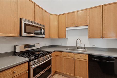 Tiny photo for 1025 Castleshire Drive #14C, Woodstock, IL 60098 (MLS # 12539192)