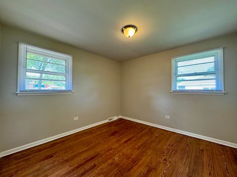 Tiny photo for 14401 Kolin Avenue, Midlothian, IL 60445 (MLS # 12493483)