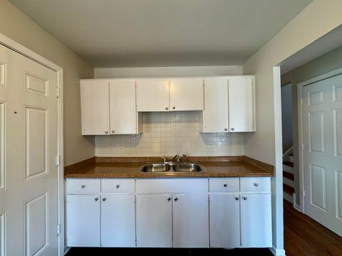 Tiny photo for 14401 Kolin Avenue, Midlothian, IL 60445 (MLS # 12493483)