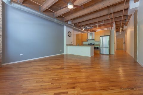 Tiny photo for 1040 W Adams Street #117, Chicago, IL 60607 (MLS # 12626167)