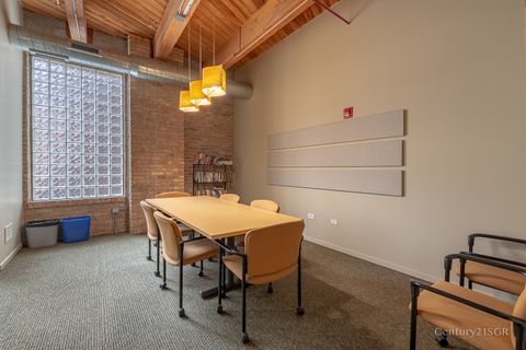 Tiny photo for 1040 W Adams Street #117, Chicago, IL 60607 (MLS # 12626167)