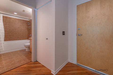 Tiny photo for 1040 W Adams Street #117, Chicago, IL 60607 (MLS # 12626167)