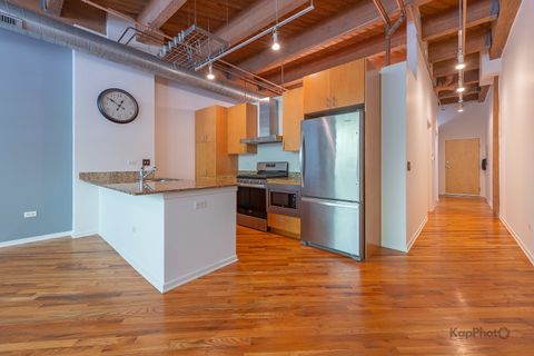 Tiny photo for 1040 W Adams Street #117, Chicago, IL 60607 (MLS # 12626167)