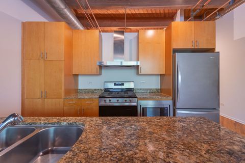 Tiny photo for 1040 W Adams Street #117, Chicago, IL 60607 (MLS # 12626167)