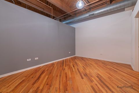 Tiny photo for 1040 W Adams Street #117, Chicago, IL 60607 (MLS # 12626167)