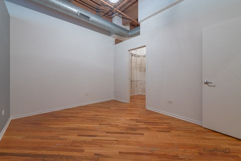Tiny photo for 1040 W Adams Street #117, Chicago, IL 60607 (MLS # 12626167)