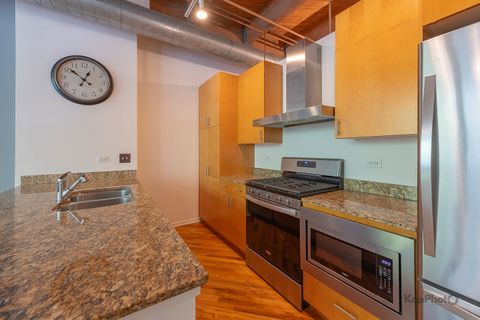 Tiny photo for 1040 W Adams Street #117, Chicago, IL 60607 (MLS # 12626167)