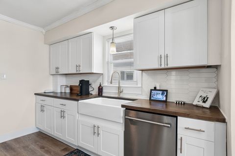 Tiny photo for 1312 Dean Street, St. Charles, IL 60174 (MLS # 12588691)