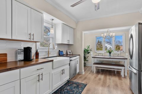 Tiny photo for 1312 Dean Street, St. Charles, IL 60174 (MLS # 12588691)