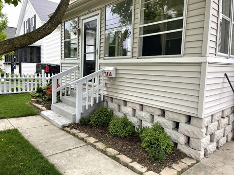 Tiny photo for 1312 Dean Street, St. Charles, IL 60174 (MLS # 12588691)
