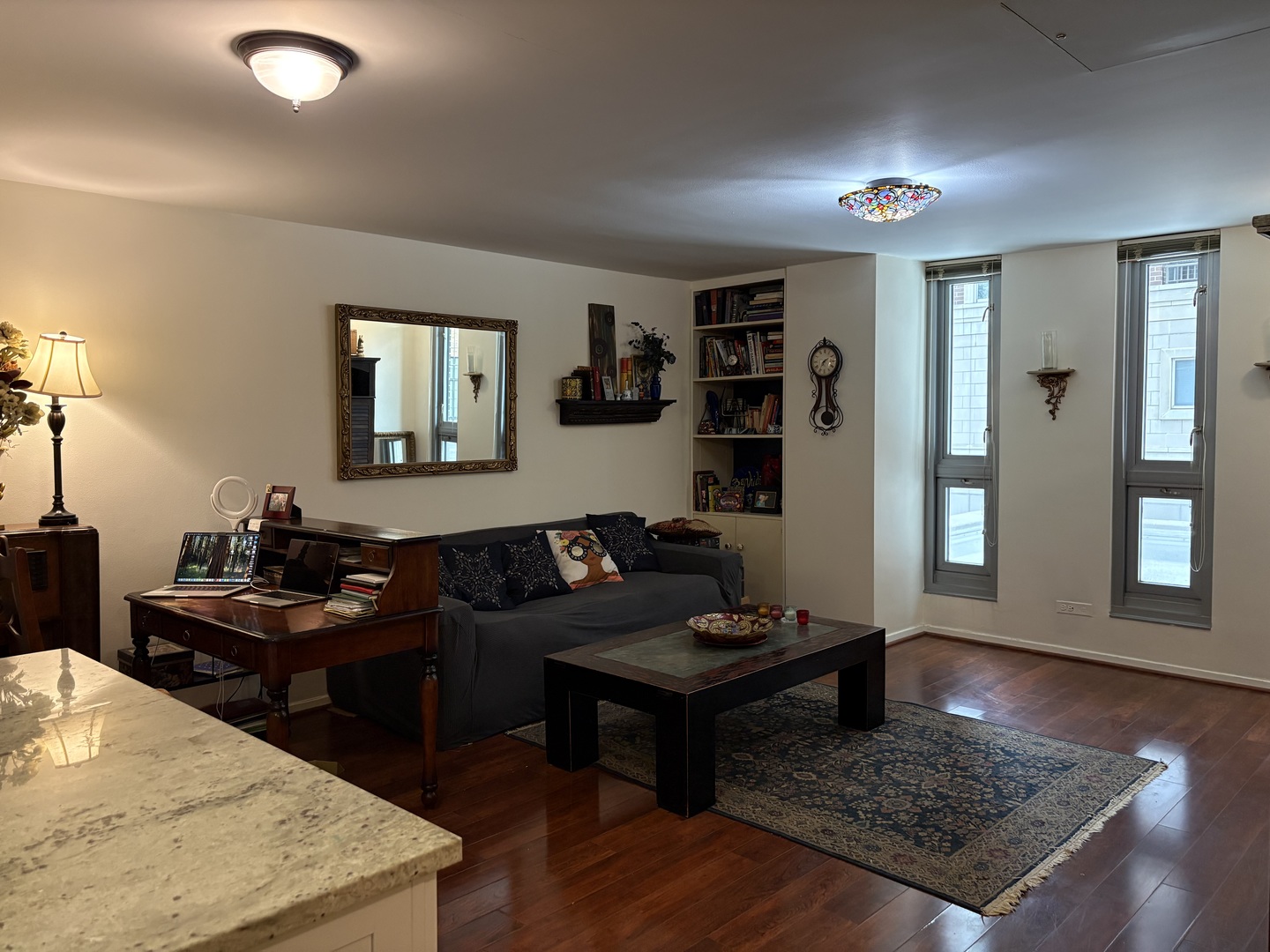 21 W Goethe Street 2A