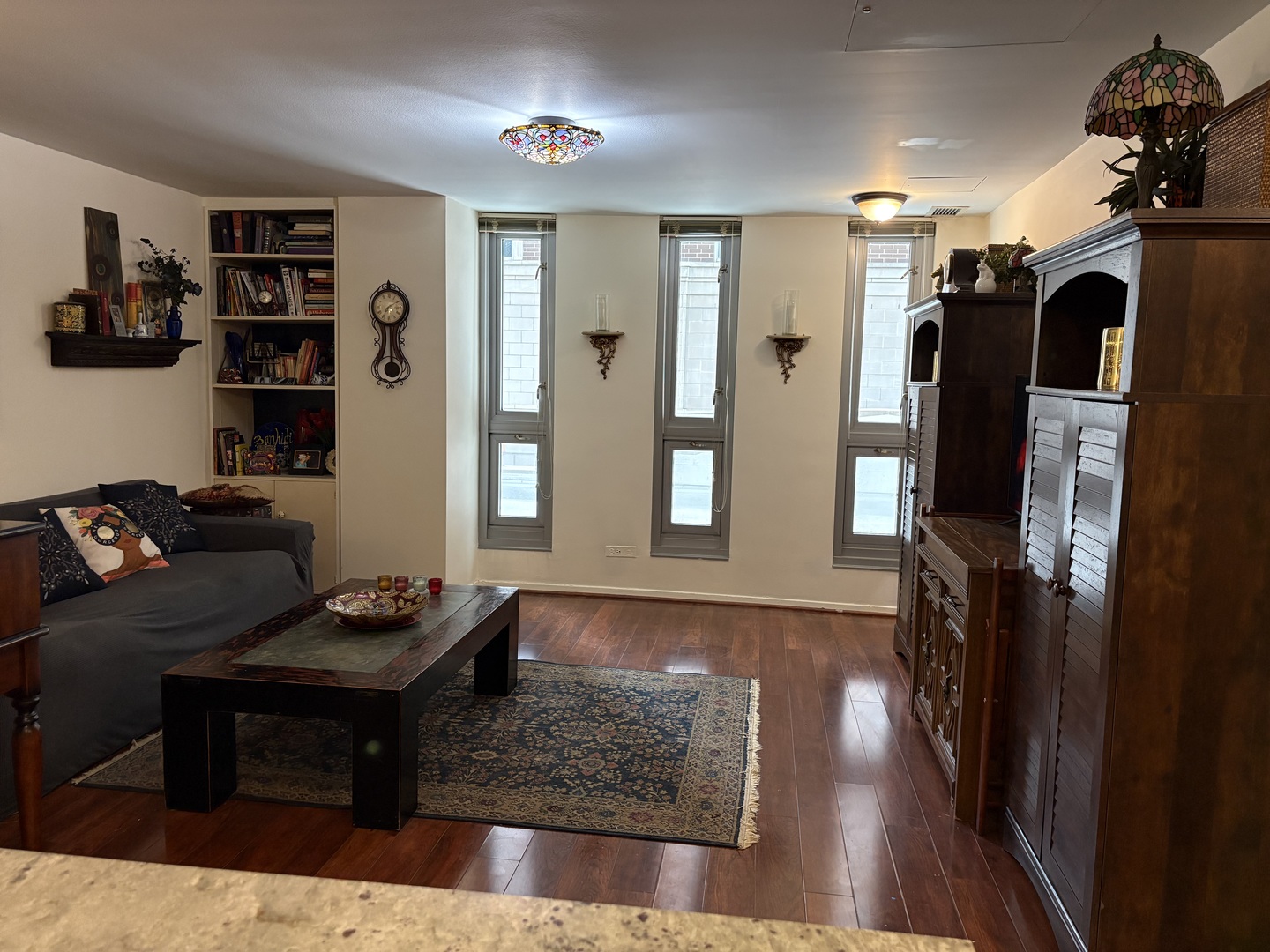 21 W Goethe Street 2A