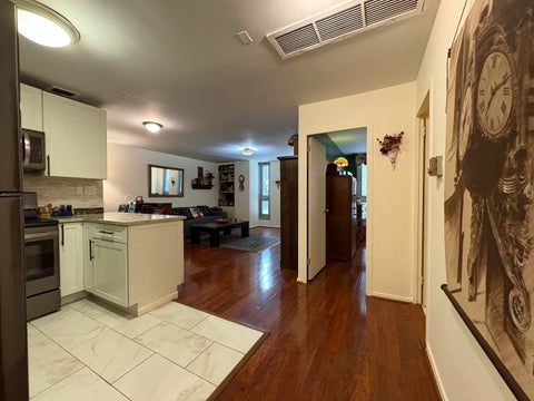 Tiny photo for 21 W Goethe Street #2A, Chicago, IL 60610 (MLS # 12552424)