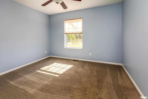 Tiny photo for 2080 Route 166, Creal Springs, IL 62922 (MLS # QC4269007)