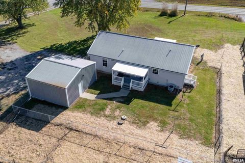 Tiny photo for 2080 Route 166, Creal Springs, IL 62922 (MLS # QC4269007)