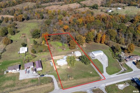 Tiny photo for 2080 Route 166, Creal Springs, IL 62922 (MLS # QC4269007)