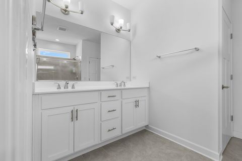 Tiny photo for 775 W Fairway Drive, Addison, IL 60101 (MLS # 12573215)