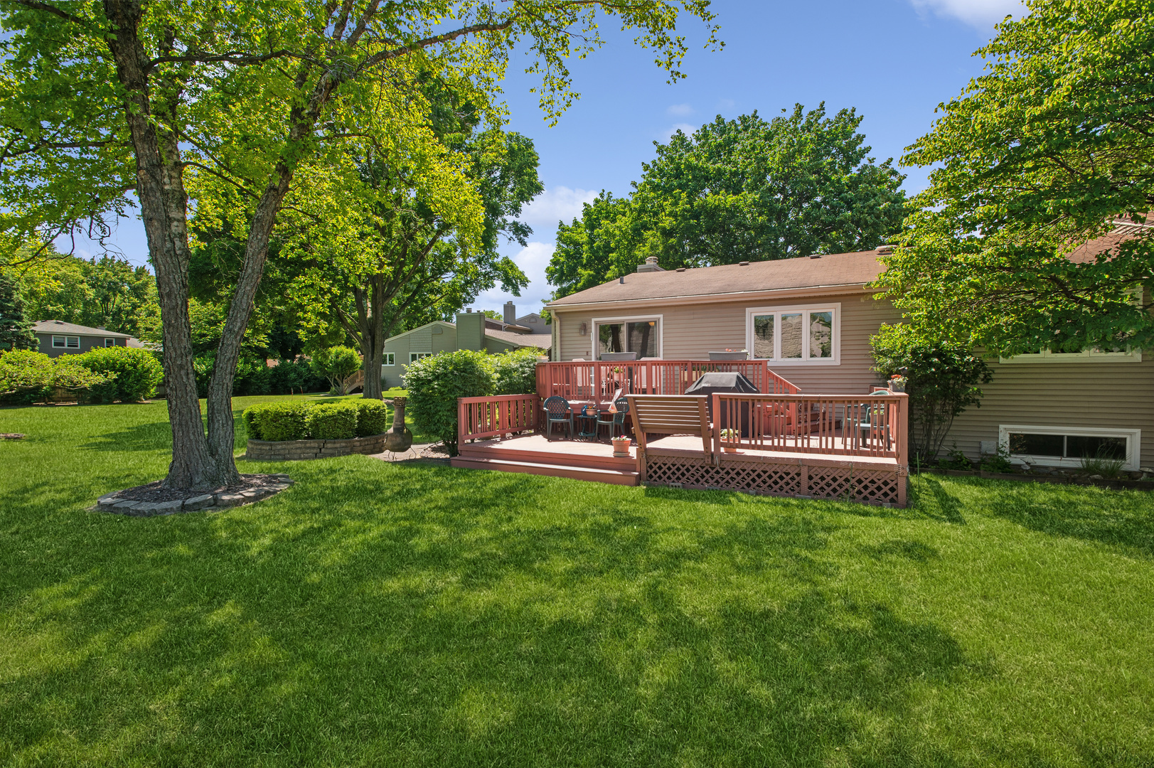 12 Pebblewood Trail