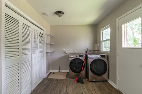 Tiny photo for 1038 Landon Avenue, Winthrop Harbor, IL 60096 (MLS # 12689740)