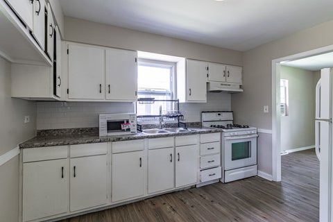 Tiny photo for 1038 Landon Avenue, Winthrop Harbor, IL 60096 (MLS # 12689740)