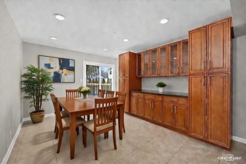 Tiny photo for 1102 Southbridge Lane, Schaumburg, IL 60194 (MLS # 12625109)