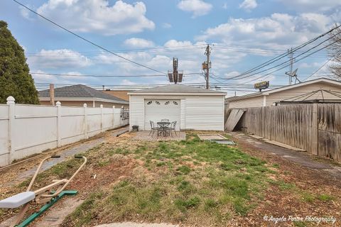 Tiny photo for 1616 N 40th Avenue, Stone Park, IL 60165 (MLS # 12330023)