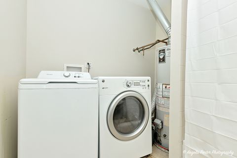 Tiny photo for 1616 N 40th Avenue, Stone Park, IL 60165 (MLS # 12330023)