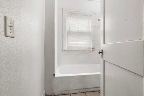 Tiny photo for 610 S Horace Avenue, Rockford, IL 61102 (MLS # 12593027)