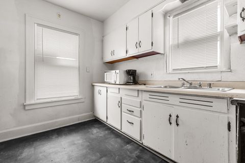 Tiny photo for 610 S Horace Avenue, Rockford, IL 61102 (MLS # 12593027)