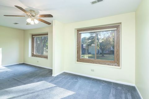 Tiny photo for 170 Cascade Drive, Indian Head Park, IL 60525 (MLS # 12469412)
