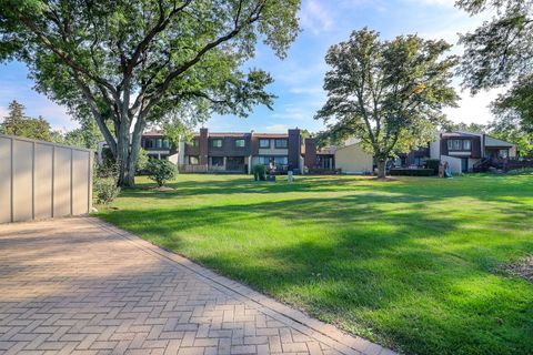 Tiny photo for 170 Cascade Drive, Indian Head Park, IL 60525 (MLS # 12469412)
