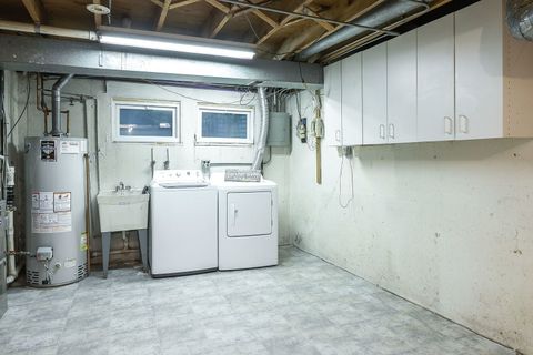 Tiny photo for 170 Cascade Drive, Indian Head Park, IL 60525 (MLS # 12469412)