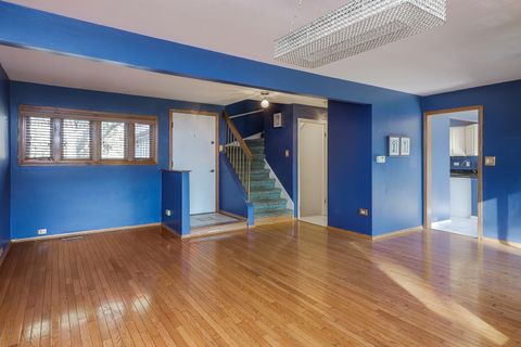 Tiny photo for 170 Cascade Drive, Indian Head Park, IL 60525 (MLS # 12469412)
