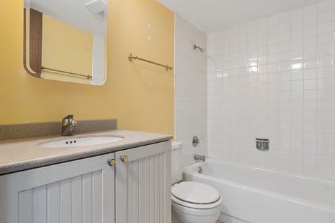Tiny photo for 651 W Sheridan Road #6D, Chicago, IL 60613 (MLS # 12671504)
