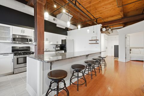 Tiny photo for 913 W Van Buren Street #7B, Chicago, IL 60607 (MLS # 12577429)