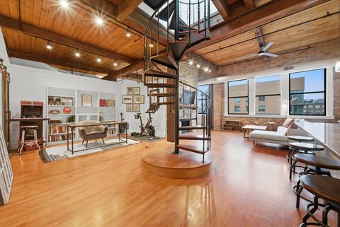 Tiny photo for 913 W Van Buren Street #7B, Chicago, IL 60607 (MLS # 12577429)