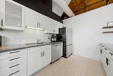 Tiny photo for 913 W Van Buren Street #7B, Chicago, IL 60607 (MLS # 12577429)