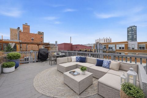 Tiny photo for 913 W Van Buren Street #7B, Chicago, IL 60607 (MLS # 12577429)