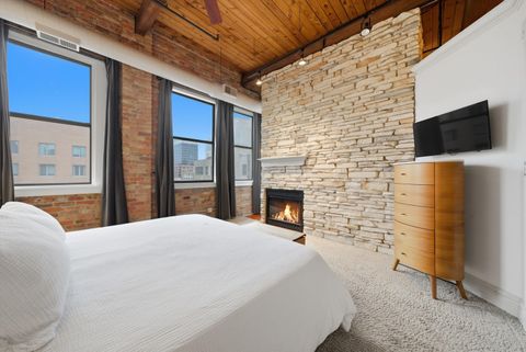 Tiny photo for 913 W Van Buren Street #7B, Chicago, IL 60607 (MLS # 12577429)