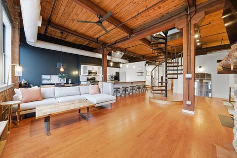 Tiny photo for 913 W Van Buren Street #7B, Chicago, IL 60607 (MLS # 12577429)