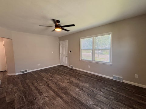 Tiny photo for 1311 W 37th Street, Davenport, IA 52806 (MLS # 12687587)