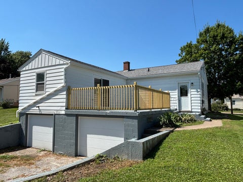 Tiny photo for 1311 W 37th Street, Davenport, IA 52806 (MLS # 12687587)