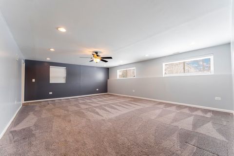 Tiny photo for 9 Greyshire Court, Algonquin, IL 60102 (MLS # 12589490)